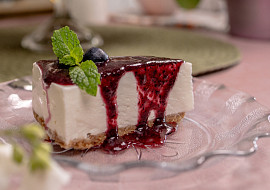 Nepečený cheesecake s borůvkami