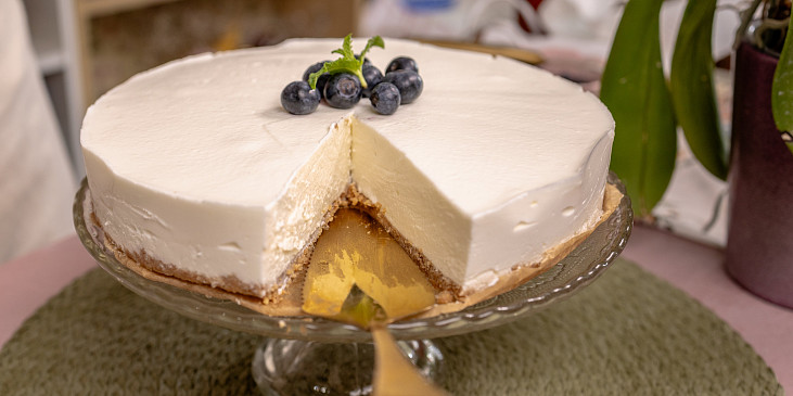 Nepečený cheesecake s borůvkami