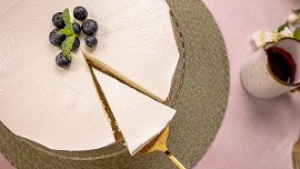 Nepečený cheesecake s borůvkami