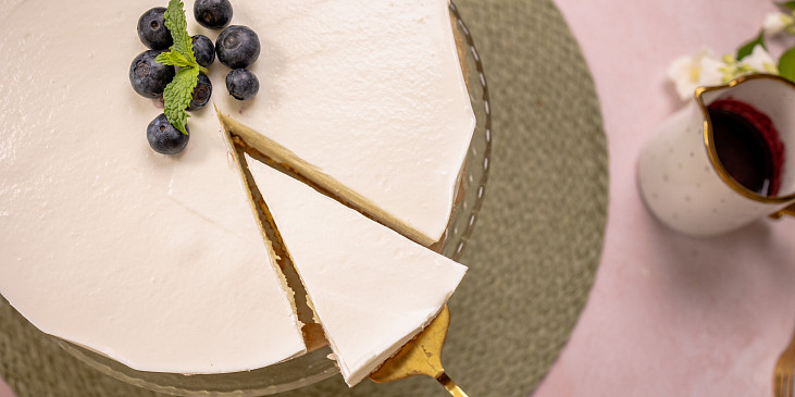 Nepečený cheesecake s borůvkami