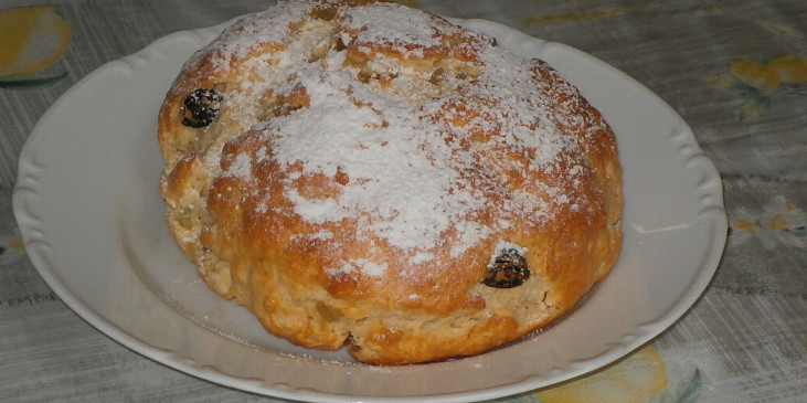 Tvarohový mazanec s kandovanou kůrou
