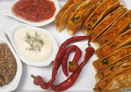 Plněná mini tortilla