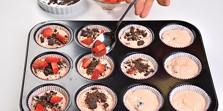 Jahodové muffiny s čokoládou