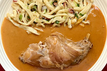 Králík na paprice + špecle