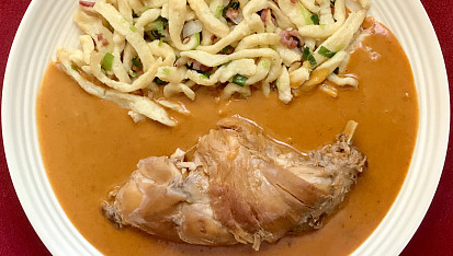 Kuře na paprice, Králík na paprice + špecle
