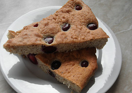 Mandlová bublanina s třešněmi (Mandlová třešňová bublanina)