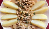 Vepřové maso v kedlubnách (Vepřové maso v kedlubnách s vařenými brambory)