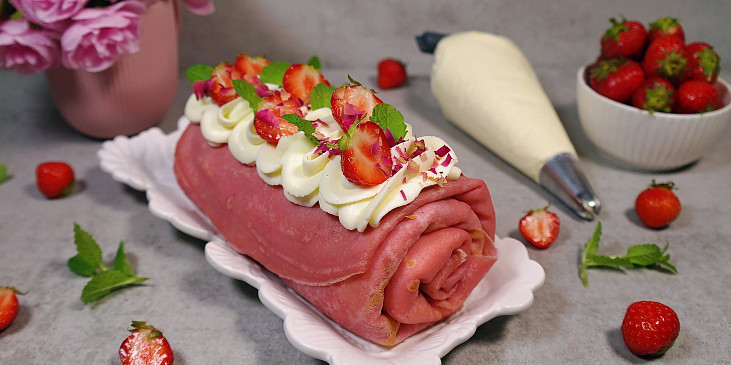 Jahodová palačinková roláda (Jahodová palačinková roláda)