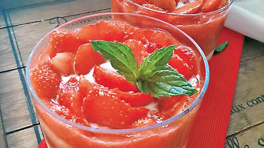 Mascarpone s jahodami