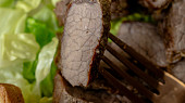 Steak z hovězího pupku – flank steak