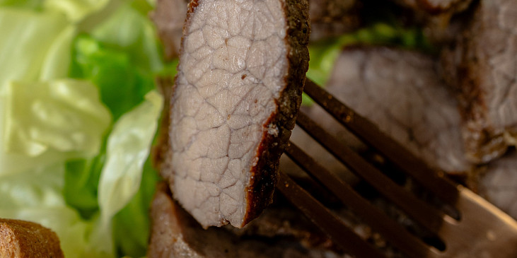 Steak z hovězího pupku – flank steak