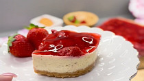 Jahodové cheesecake řezy