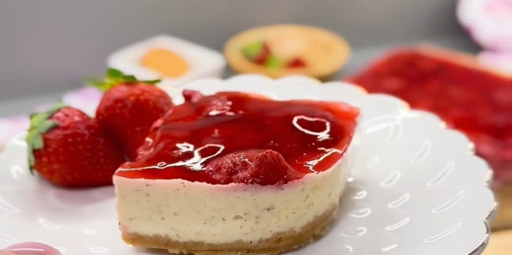 Jahodové cheesecake řezy
