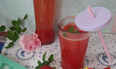Domácí jahodová limonáda
