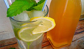 Domácí meduňkový sirup