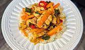 “Kung Pao” s kuřecím masem a zeleninou