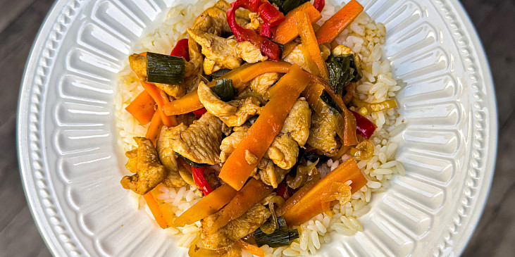 “Kung Pao” s kuřecím masem a zeleninou