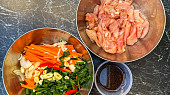 “Kung Pao” s kuřecím masem a zeleninou