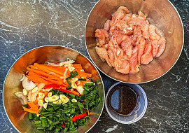 “Kung Pao” s kuřecím masem a zeleninou