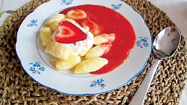 Tvarohové noky s jahodami