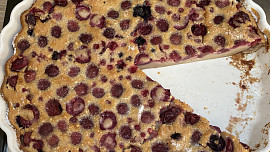 Francouzská třešňová bublanina (Clafoutis)