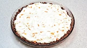 Nepečený koláč s mascarpone a broskvemi