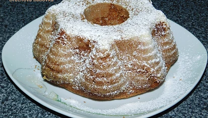 Ořechová top bábovka ("ořecháda")