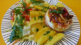 Pečený hermelín v horkovzdušné fritéze