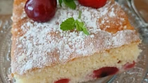 Šlehačková ovocná bublanina