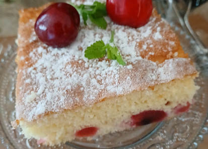 Šlehačková ovocná bublanina