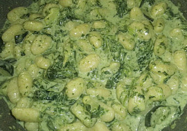 Gnocchi s cuketou a špenátem (Gnocchi s cuketou a špenátem)