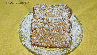 Ořechová top bábovka ("ořecháda")