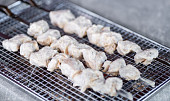 Kuřecí tandoori špízy s koriandrovou omáčkou