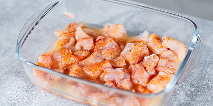 Kuřecí tandoori špízy s koriandrovou omáčkou