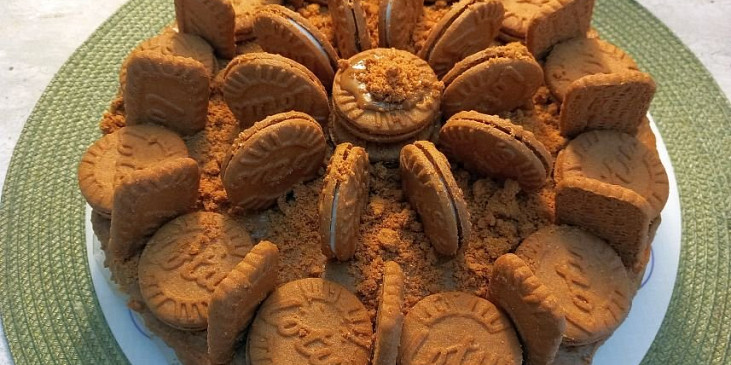 Nepečený Lotus dort