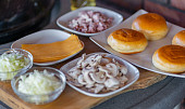 Plněné burgery