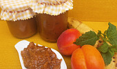 Banánovo-meruňková marmeláda s meduňkou