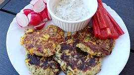 Cuketové placky s halloumi