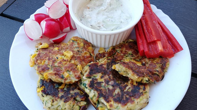 Cuketové placky s halloumi