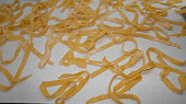 Domácí papardelle (nebo tagliatelle)