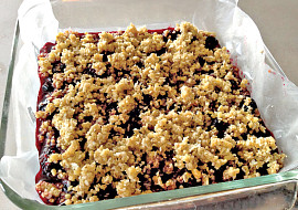 Crumble s letním ovocem