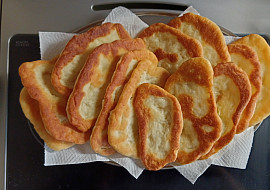 Domácí langoše (Hotovo 🫣)
