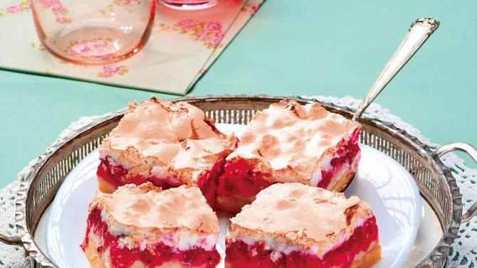 Sněhové řezy s rybízem