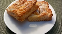 Listové koláčky s krémovou náplní a džemem