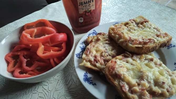 Toasty s anglickou slaninou