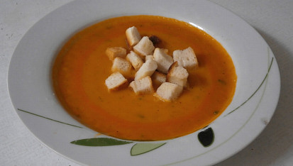 Zeleninová polévka s cuketou