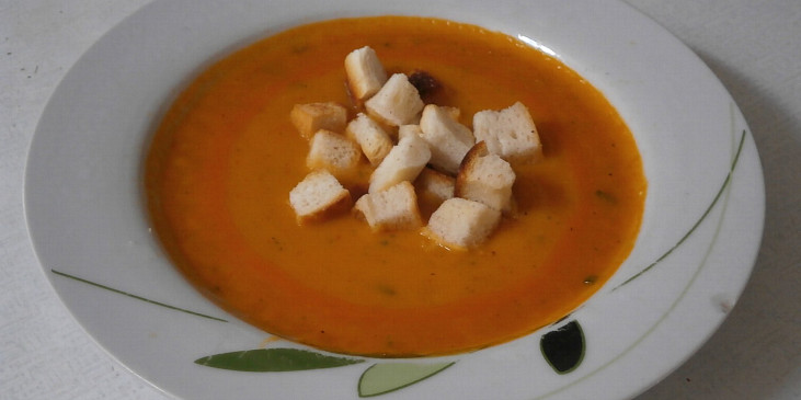 Zeleninová polévka s cuketou