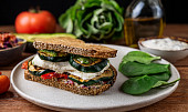 Sendvič „Vegetariánská bomba“