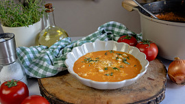 Italská rajčatová polévka