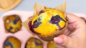 Borůvkové muffiny s bílou čokoládou
